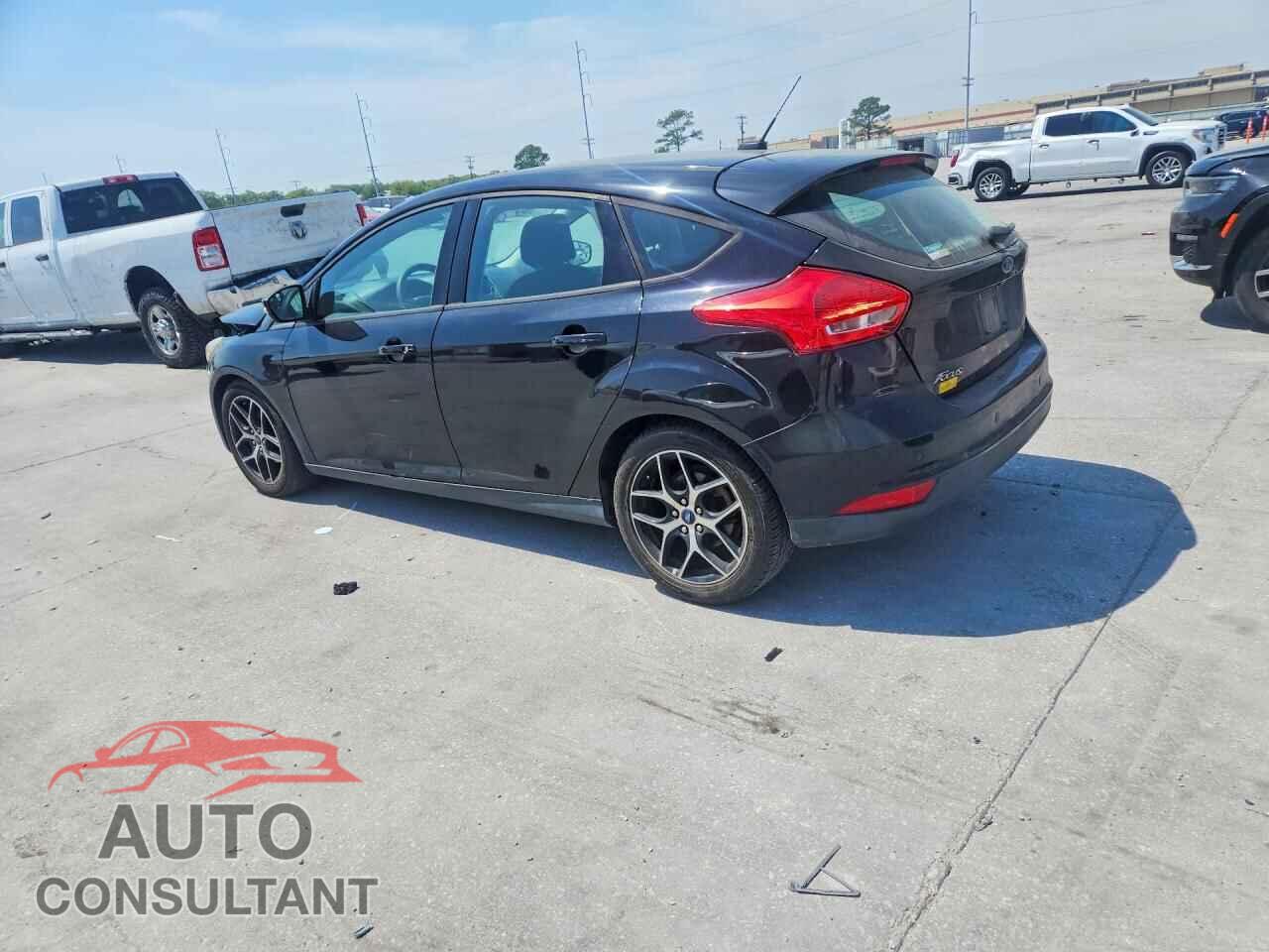FORD FOCUS 2018 - 1FADP3M2XJL201632