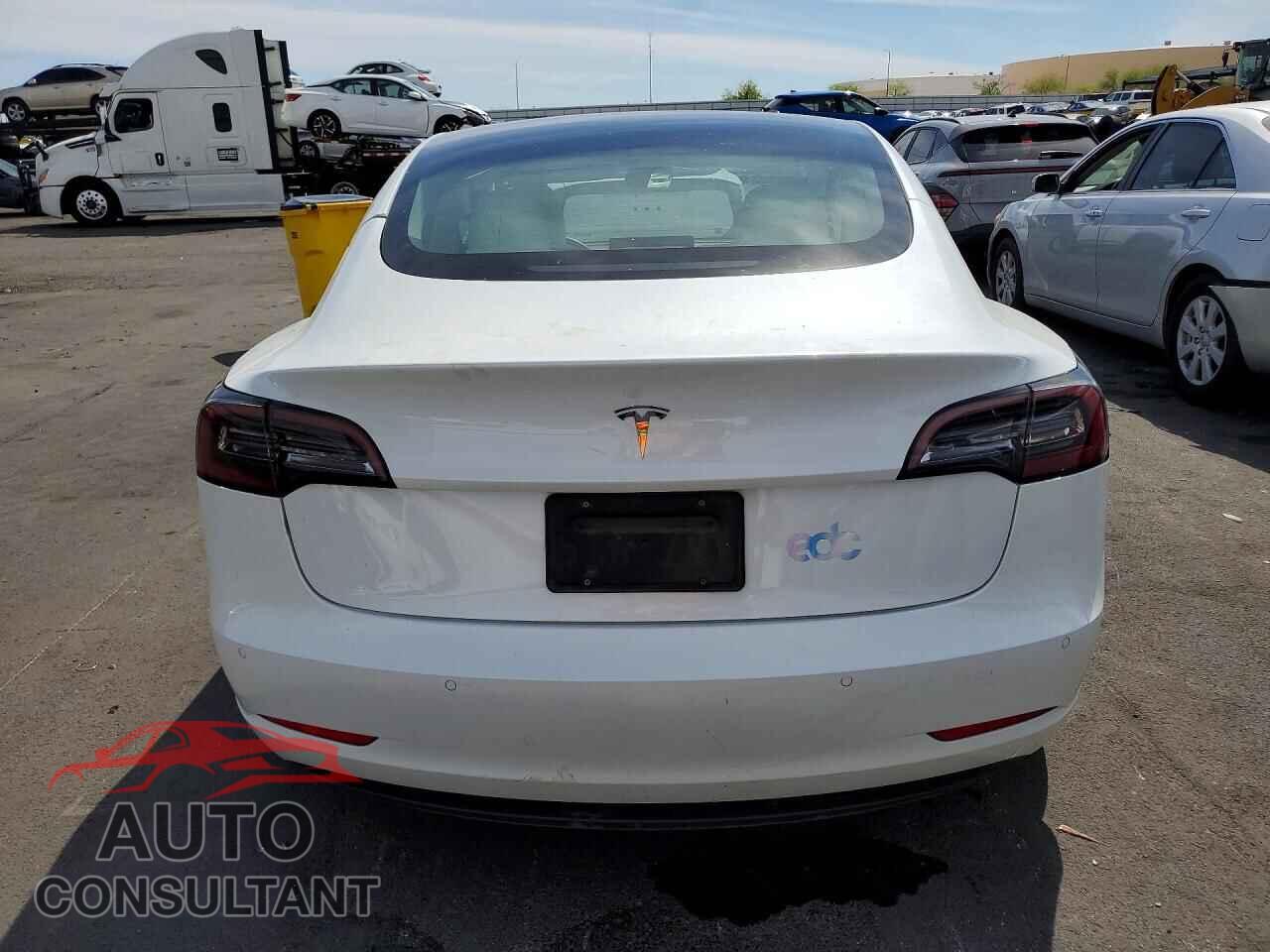 TESLA MODEL 3 2021 - 5YJ3E1EA6MF877945