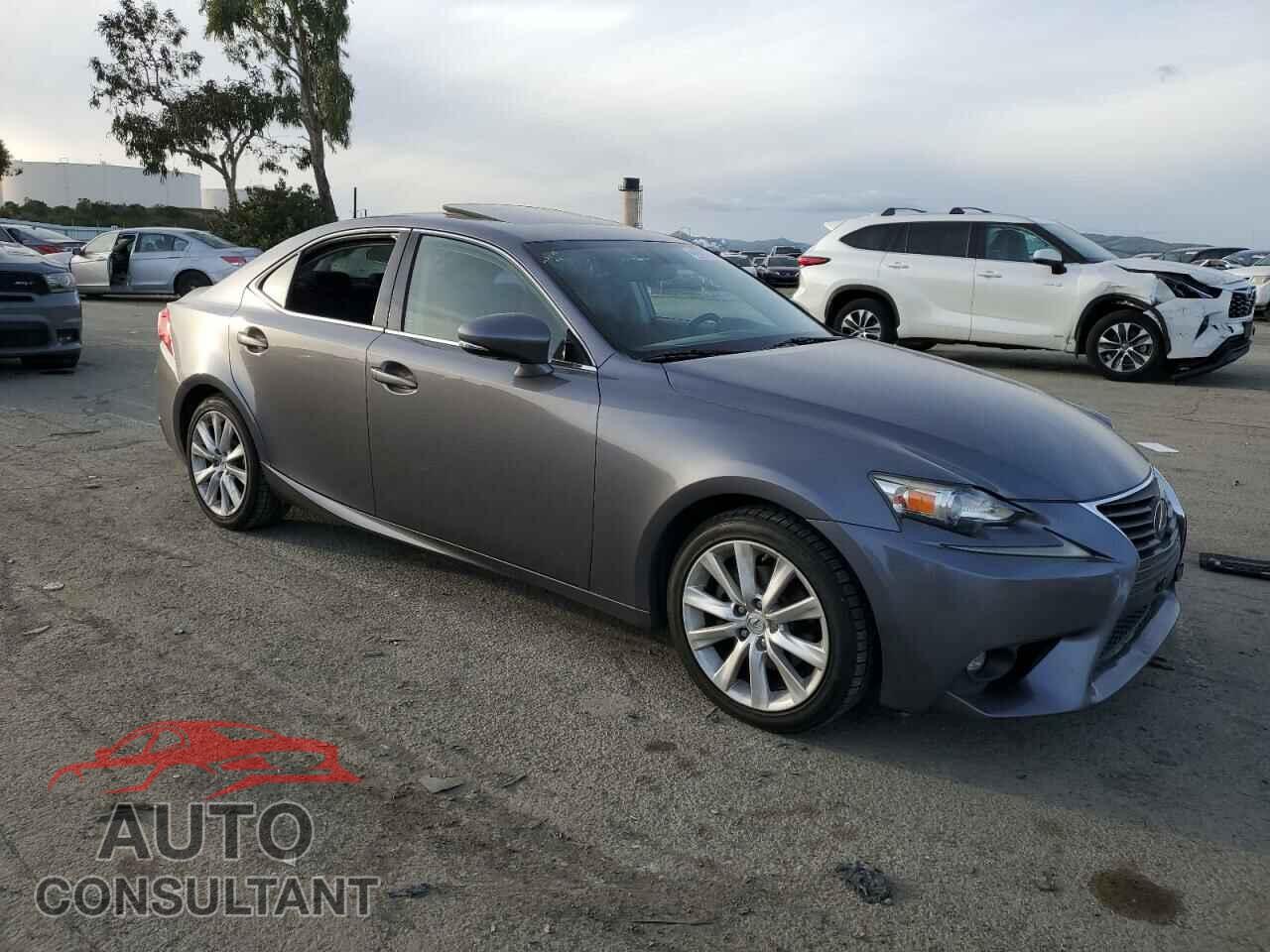 LEXUS IS 2015 - JTHBF1D29F5061334