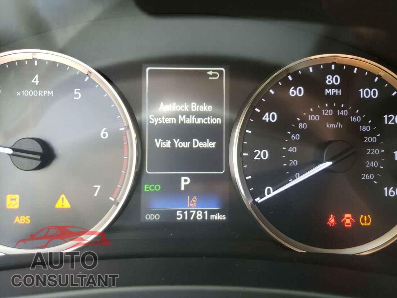 LEXUS IS 2017 - JTHBA1D27H5058854