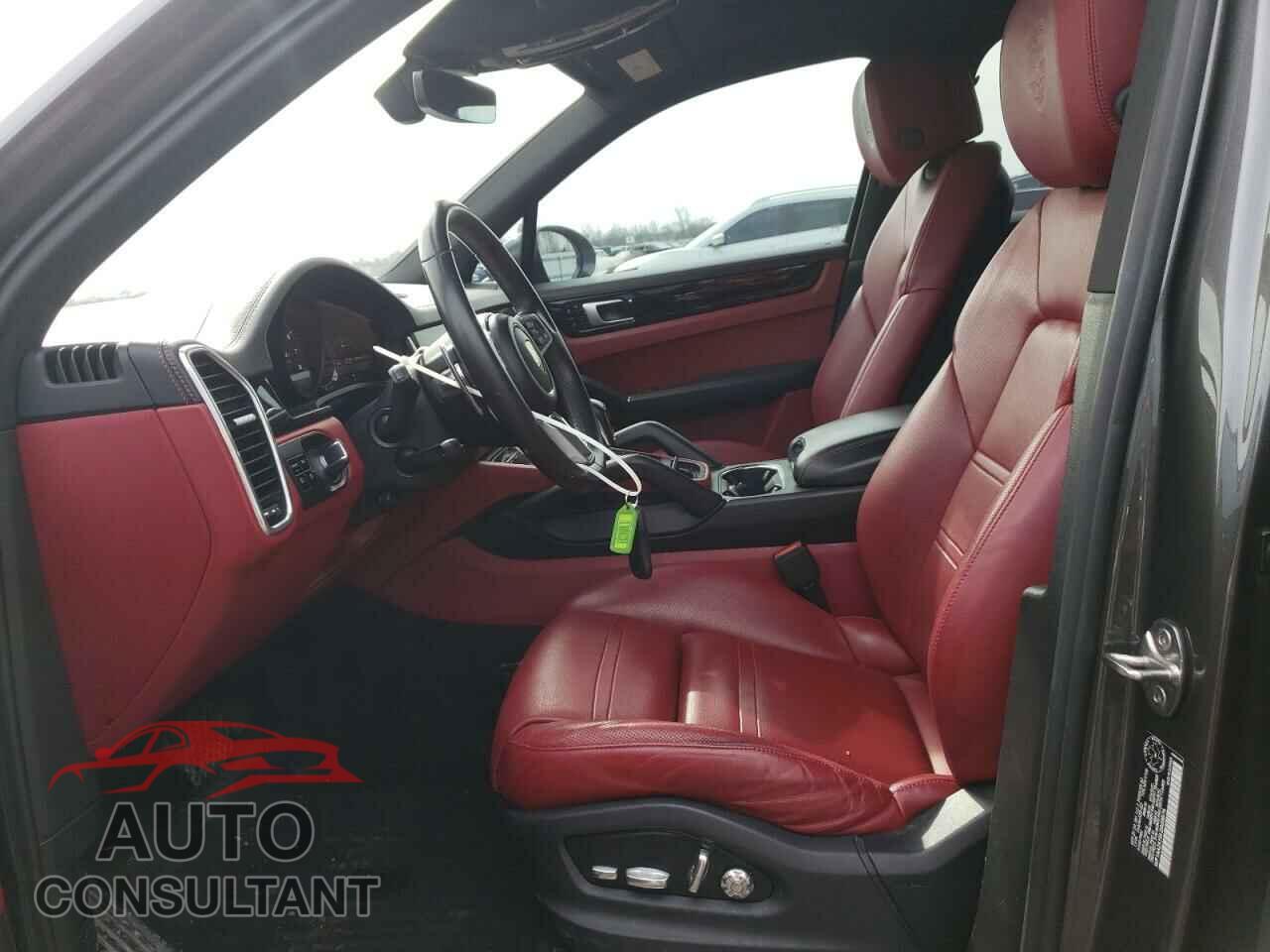 PORSCHE CAYENNE 2020 - WP1AA2AY5LDA03876