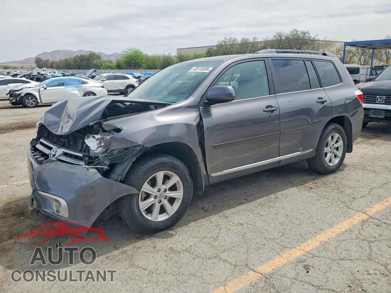 TOYOTA HIGHLANDER 2013 - 5TDBK3EH8DS265612