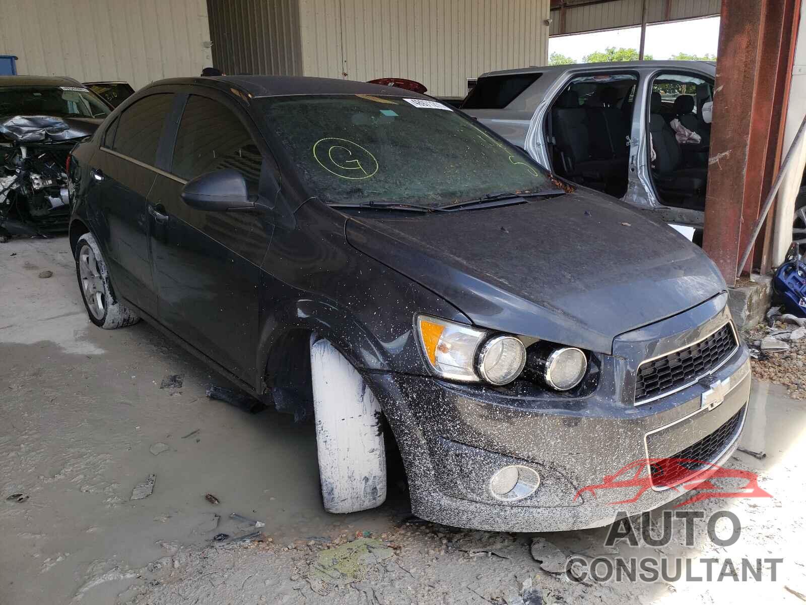 CHEVROLET SONIC 2016 - 1G1JE5SB3G4138368