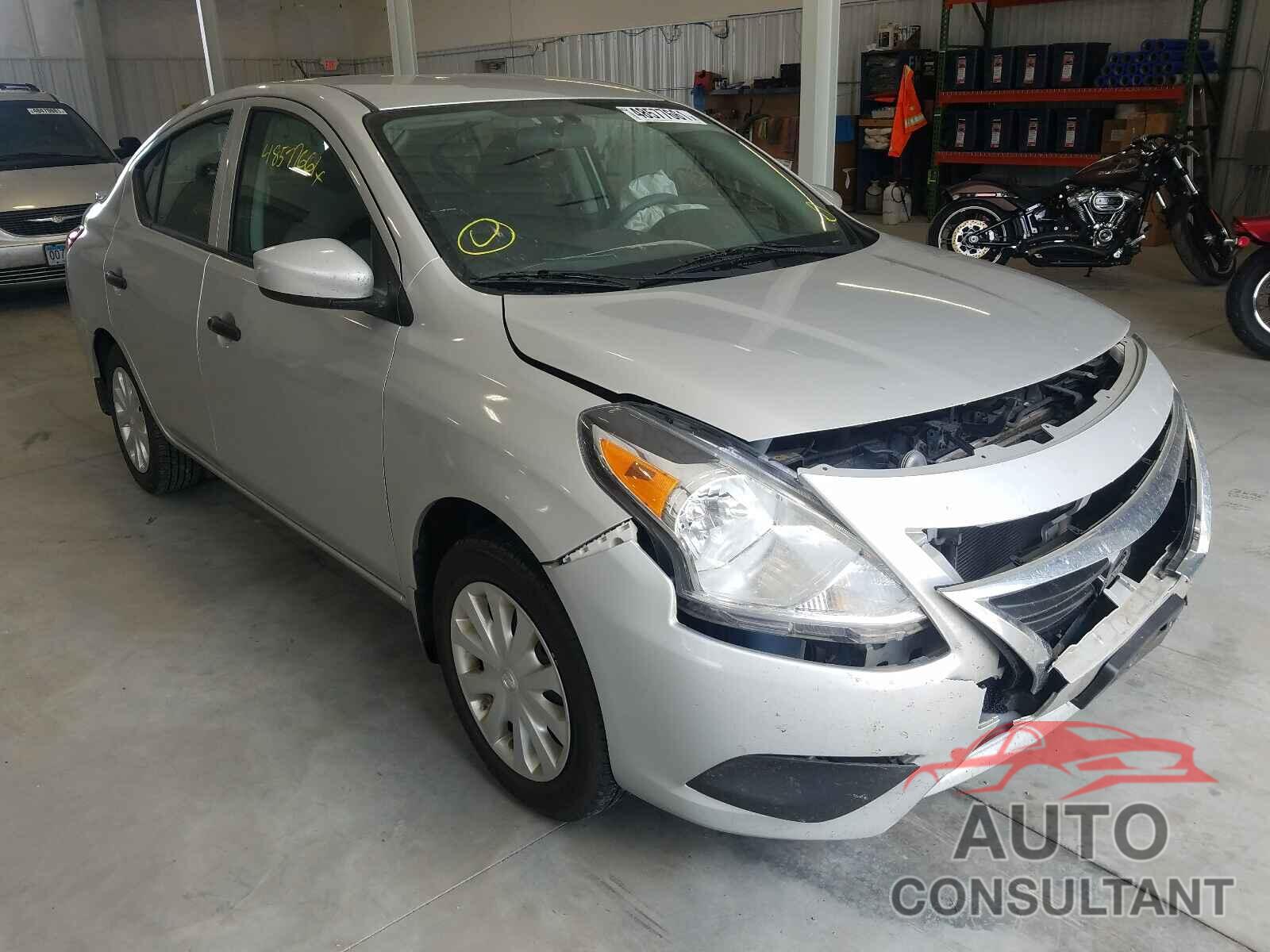 NISSAN VERSA 2017 - 3N1CN7APXHL881651