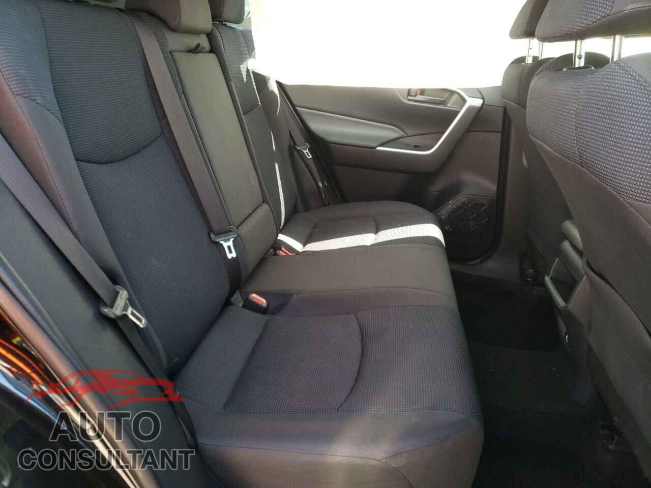 TOYOTA RAV4 2019 - JTMF1RFV0KD044171