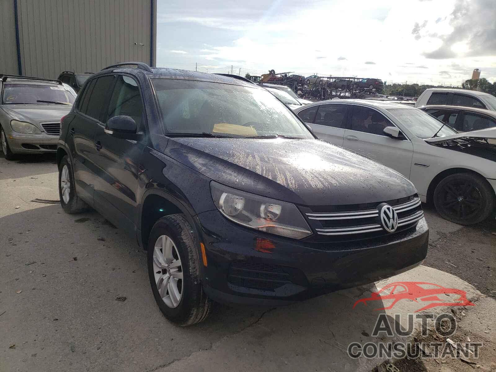 VOLKSWAGEN TIGUAN 2016 - WVGAV7AX3GW601013