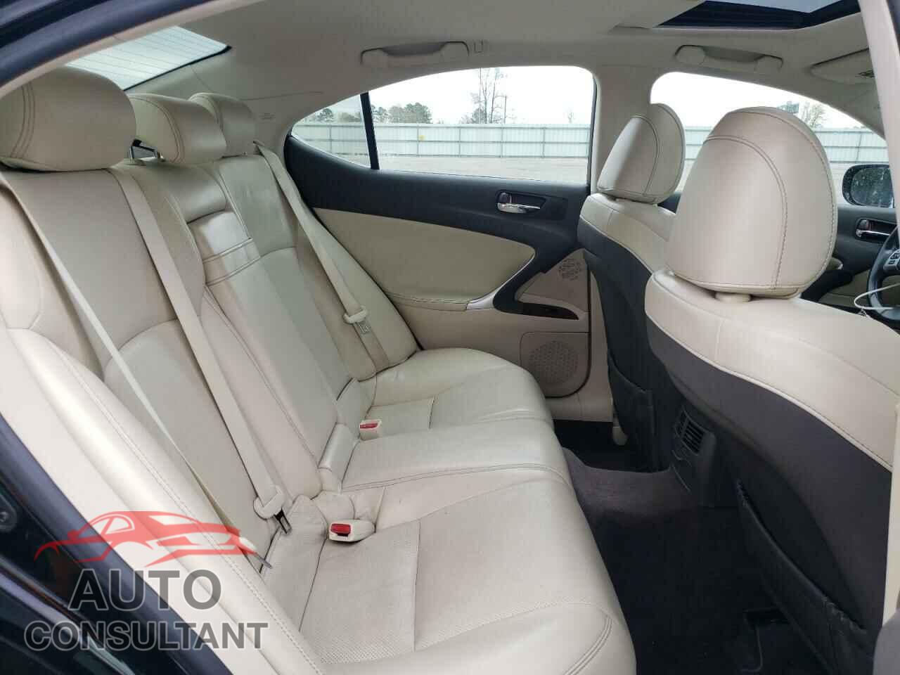 LEXUS IS 2011 - JTHBE5C28B5026385