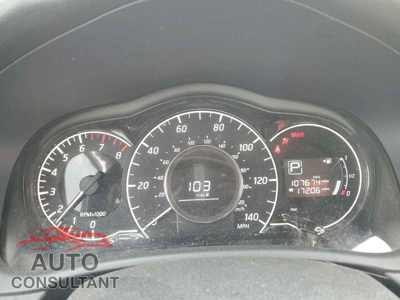 NISSAN VERSA 2017 - 3N1CE2CP3HL357578