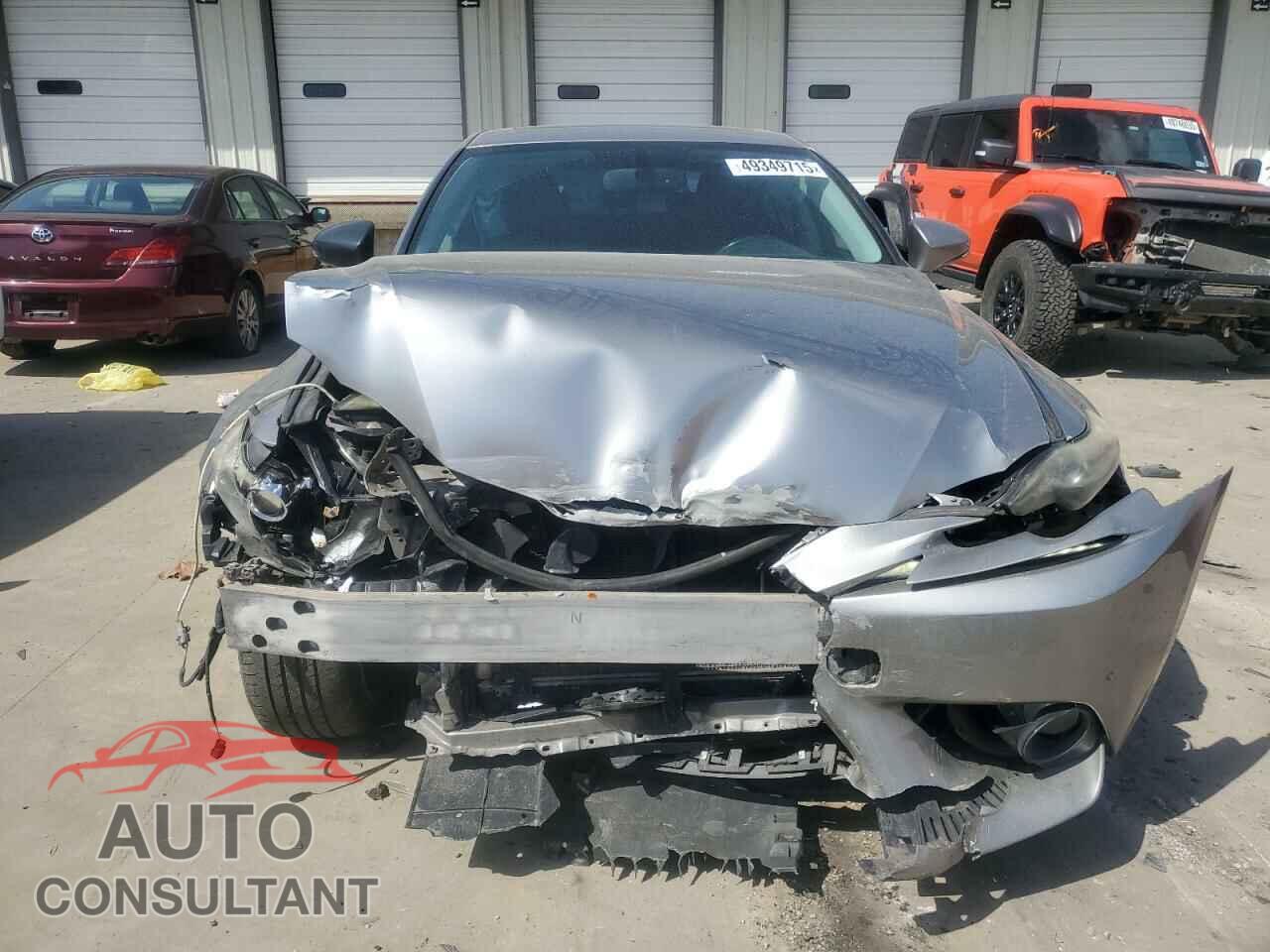 LEXUS IS 2014 - JTHBF1D20E5013770
