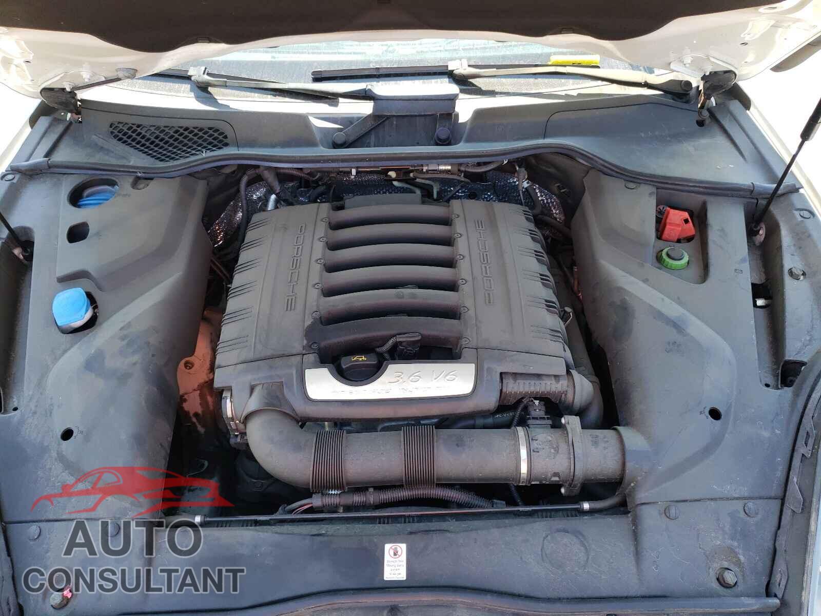PORSCHE CAYENNE 2017 - WP1AA2A21HKA86382