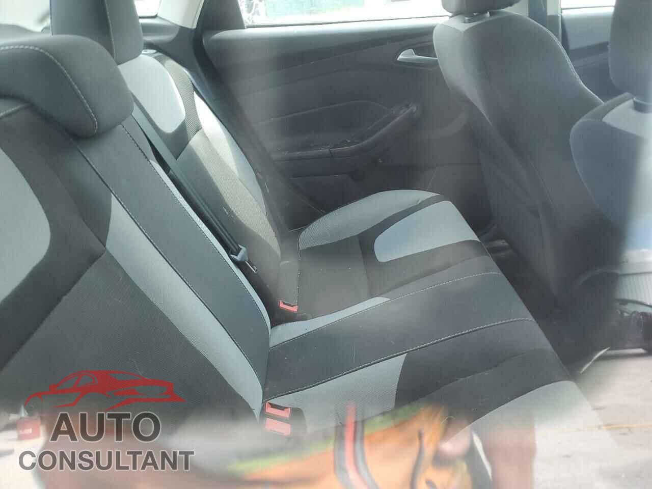 FORD FOCUS 2014 - 1FADP3F25EL369892