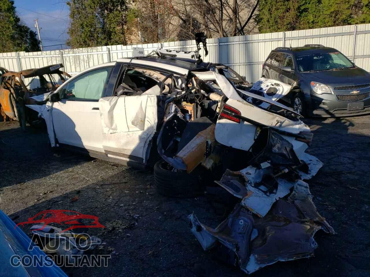 TESLA MODEL X 2022 - 7SAXCBE64NF332503