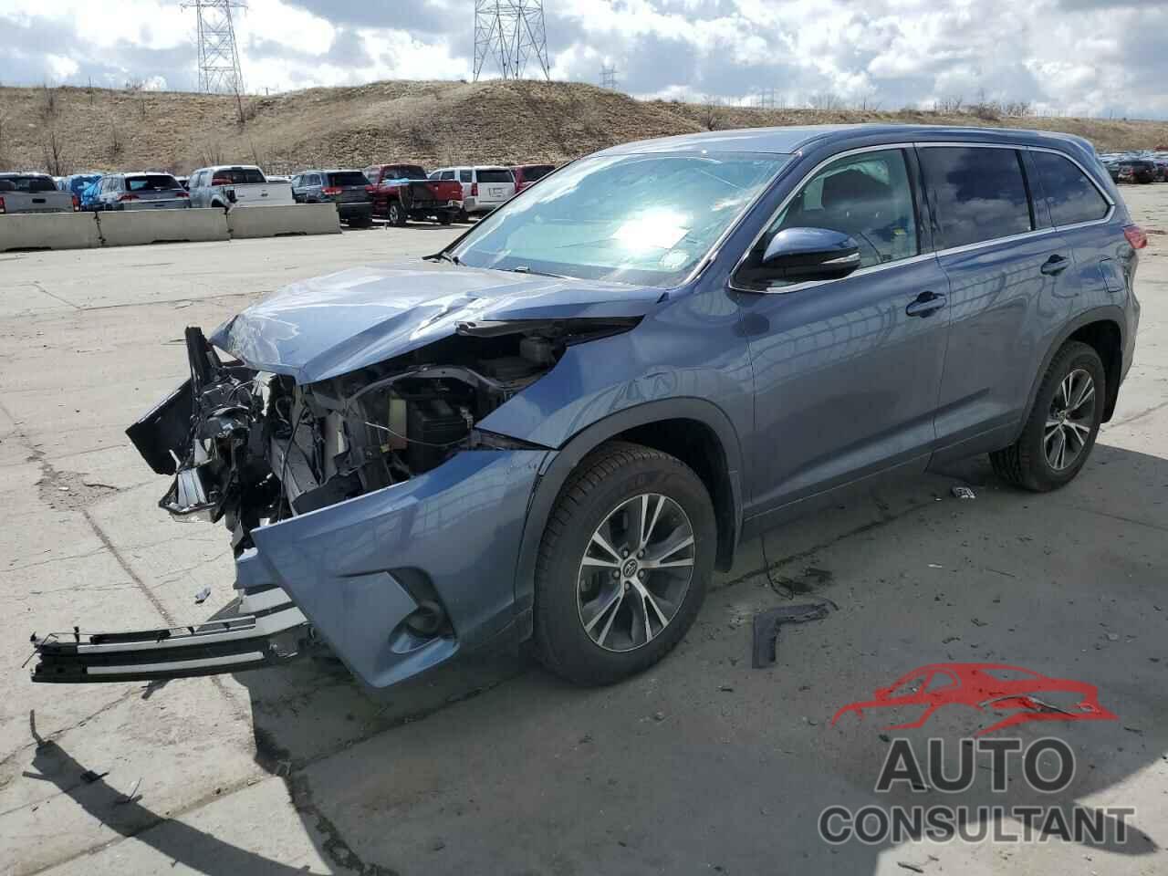 TOYOTA HIGHLANDER 2019 - 5TDBZRFH0KS978594