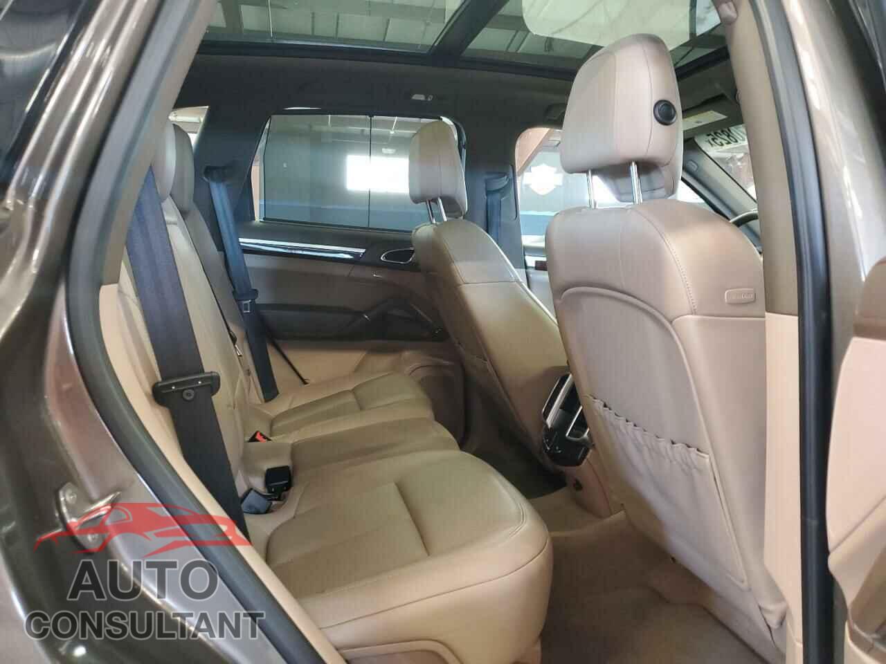 PORSCHE CAYENNE 2013 - WP1AA2A29DLA11529