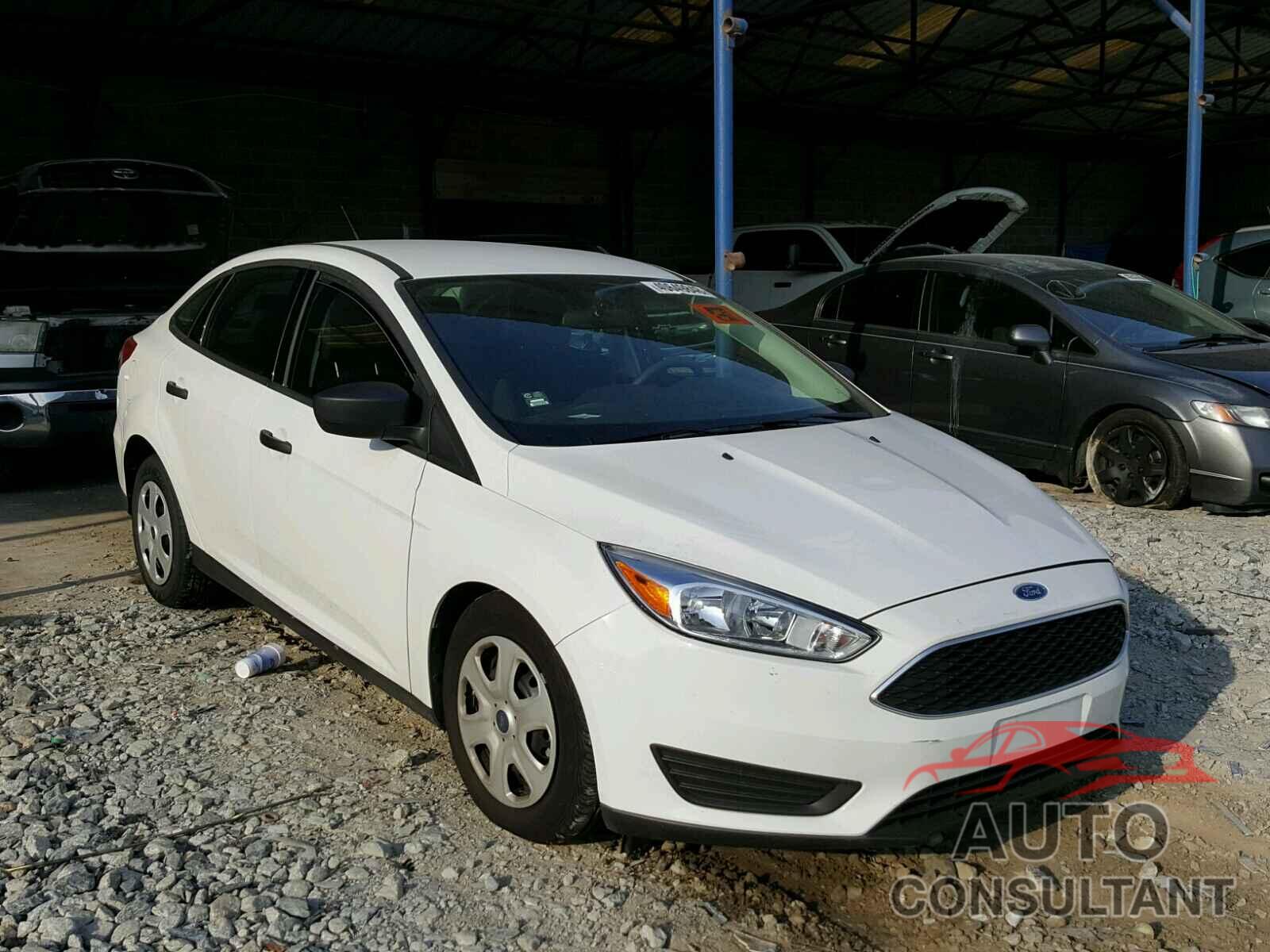 FORD FOCUS 2018 - 1FADP3E27JL234120