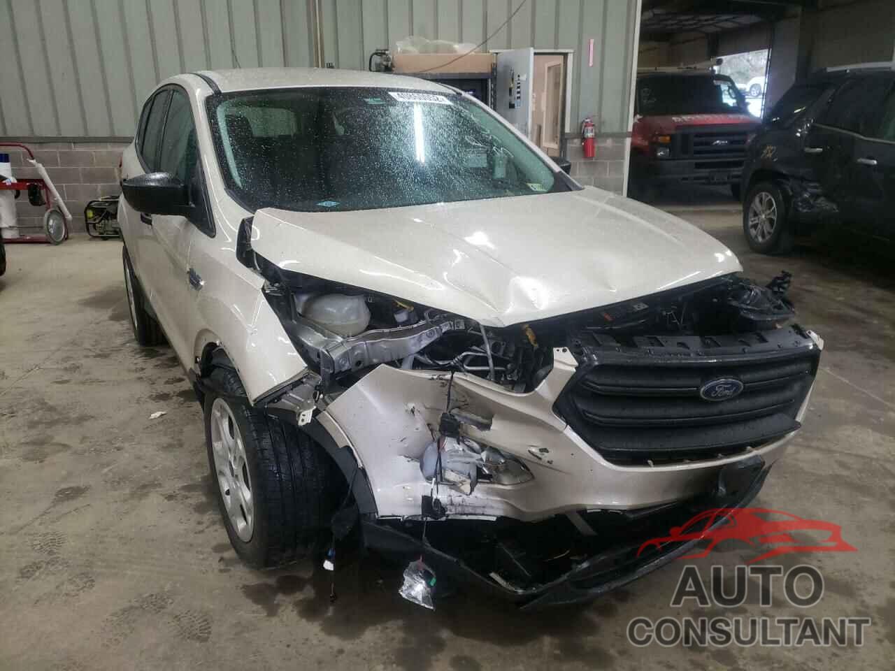 FORD ESCAPE 2018 - 1FMCU0F74JUC17241