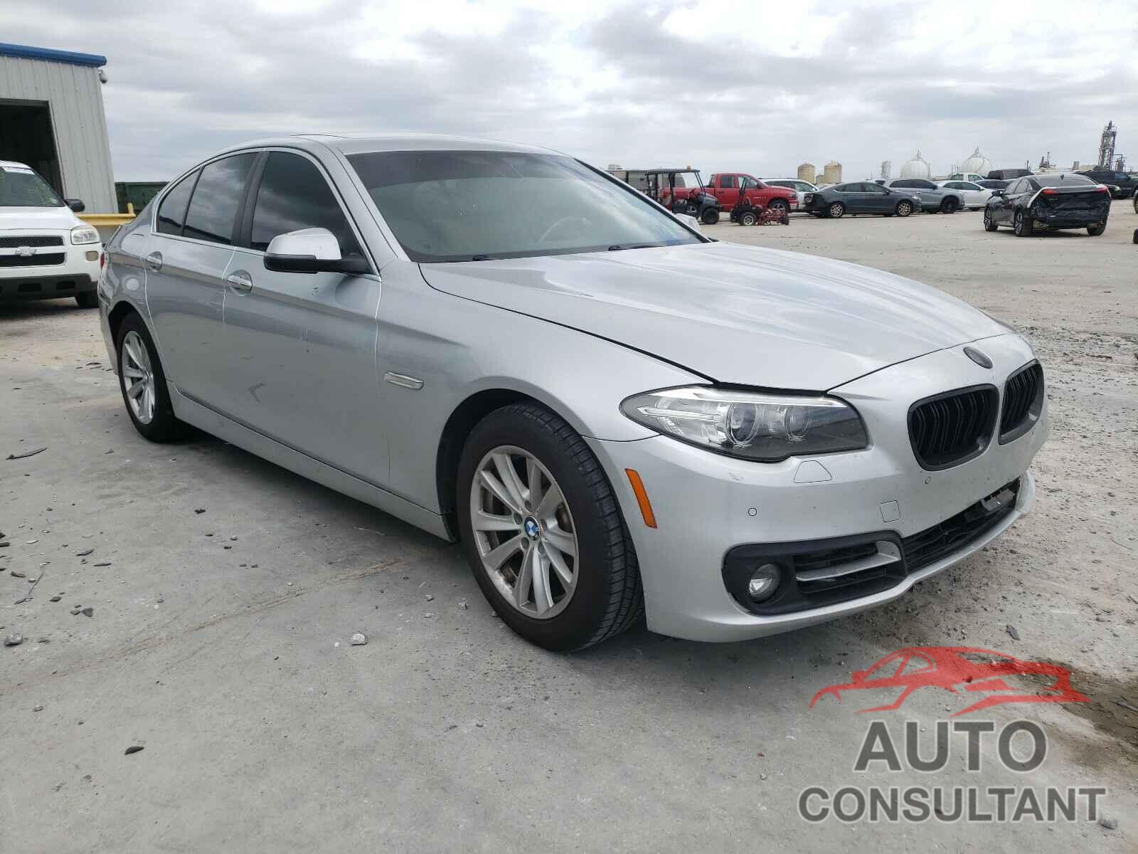 BMW 5 SERIES 2016 - WBA5A5C51GG349061