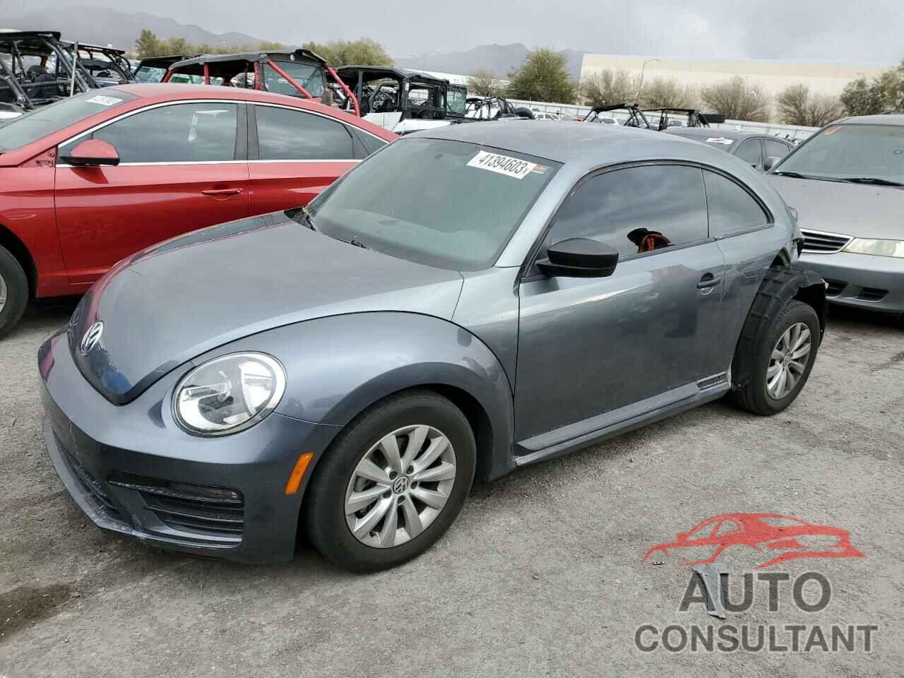 VOLKSWAGEN BEETLE 2018 - 3VWFD7AT6JM721399
