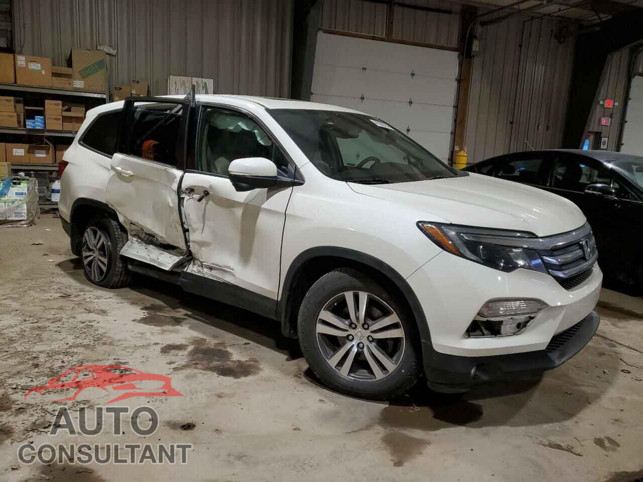 HONDA PILOT 2018 - 5FNYF6H59JB068952