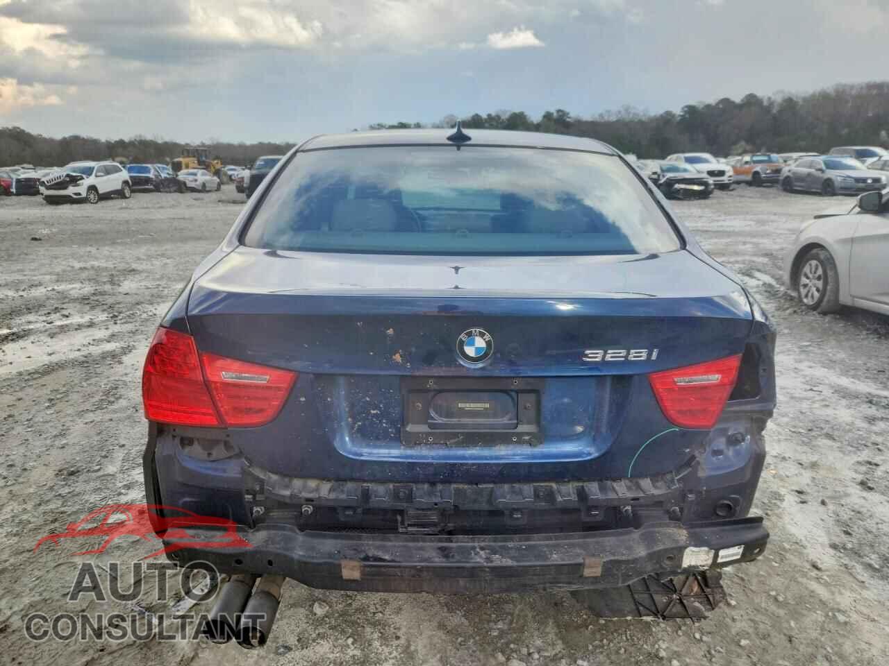 BMW 328 2011 - WBAPH7C51BE852609