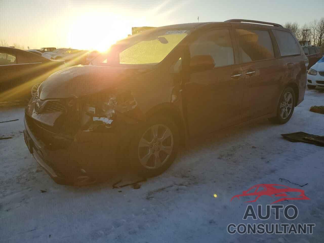 TOYOTA SIENNA 2019 - 5TDEZ3DC8KS221198