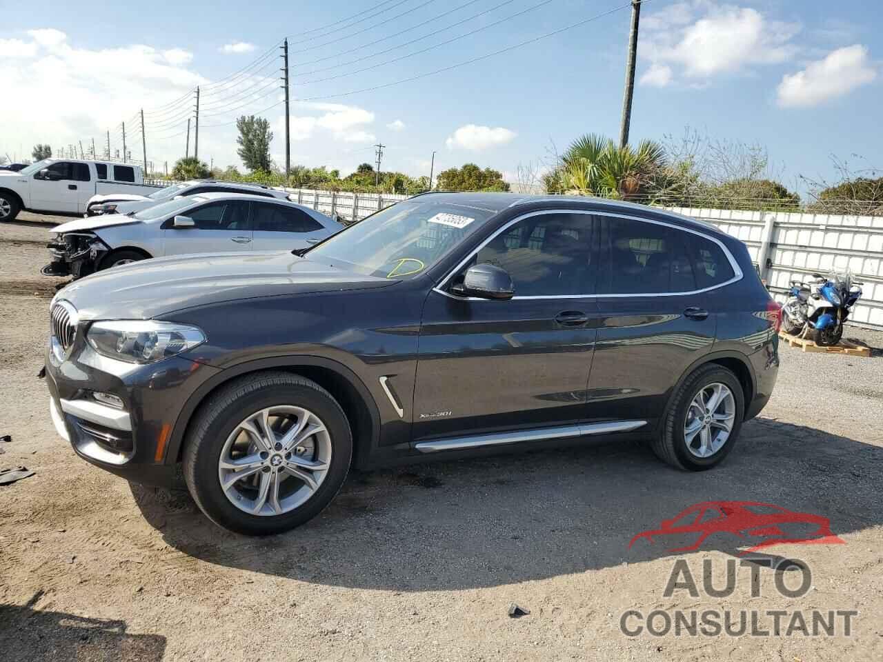 BMW X3 2018 - 5UXTR9C57JLD61855