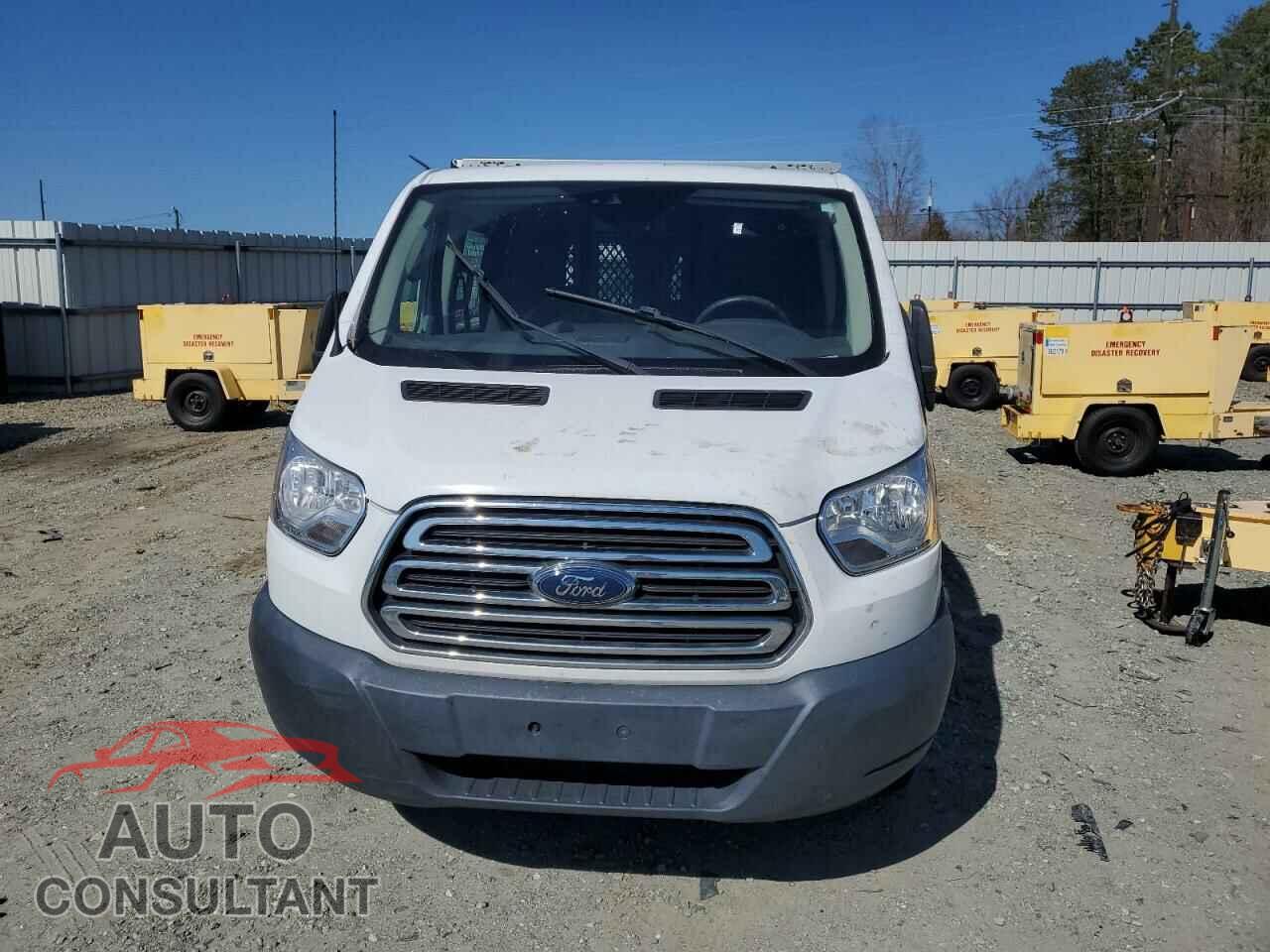 FORD TRANSIT 2017 - 1FTYR1YMXHKB00032