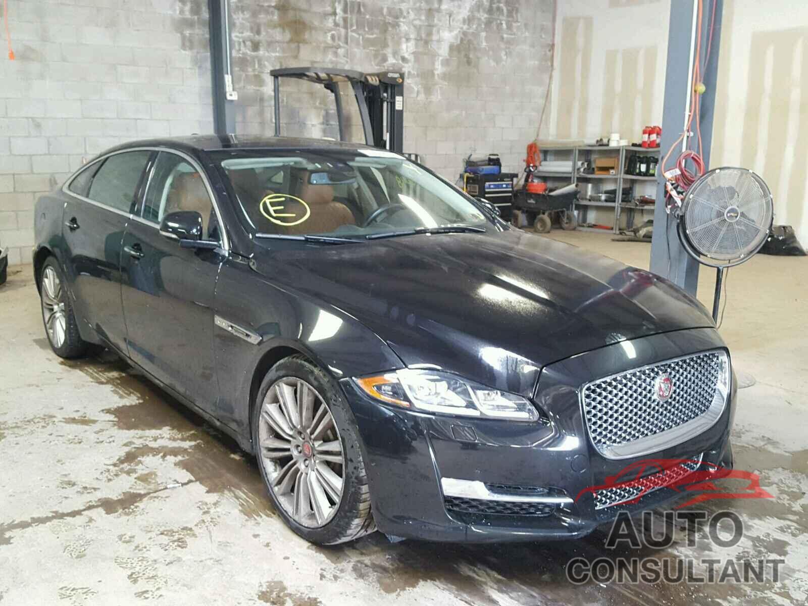 JAGUAR XJ 2016 - SAJWA2GE1GMV94302
