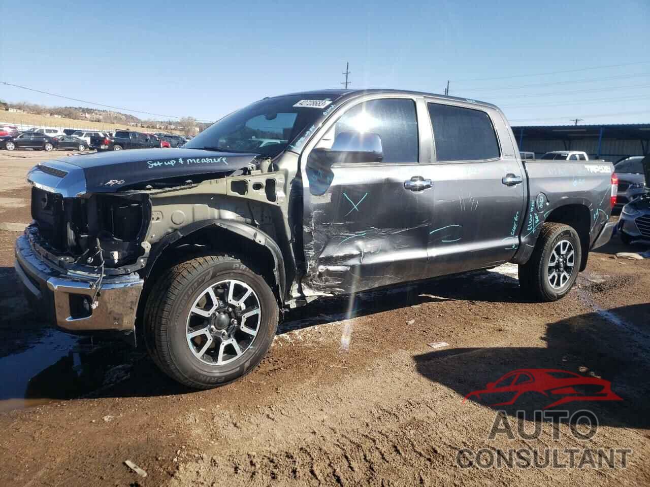 TOYOTA TUNDRA 2019 - 5TFHY5F13KX828725