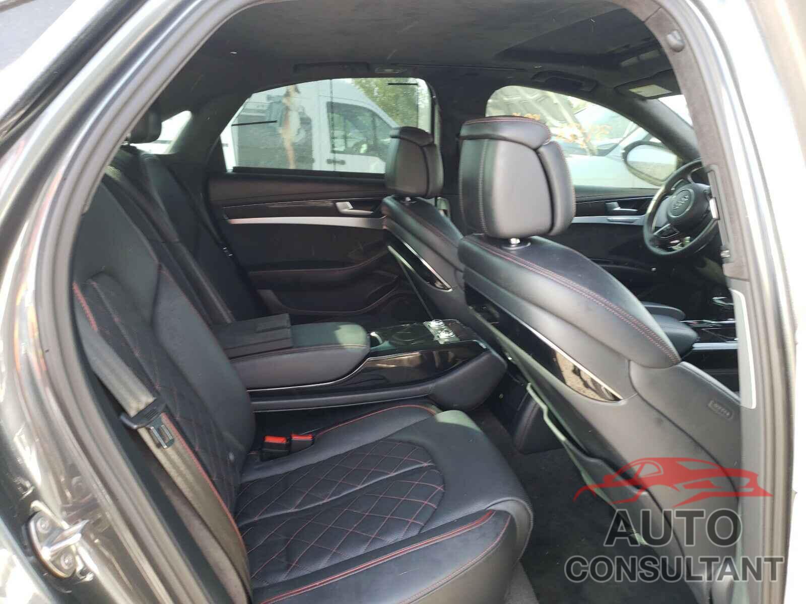 AUDI S8 2017 - WUAJ5AFD1HN900753