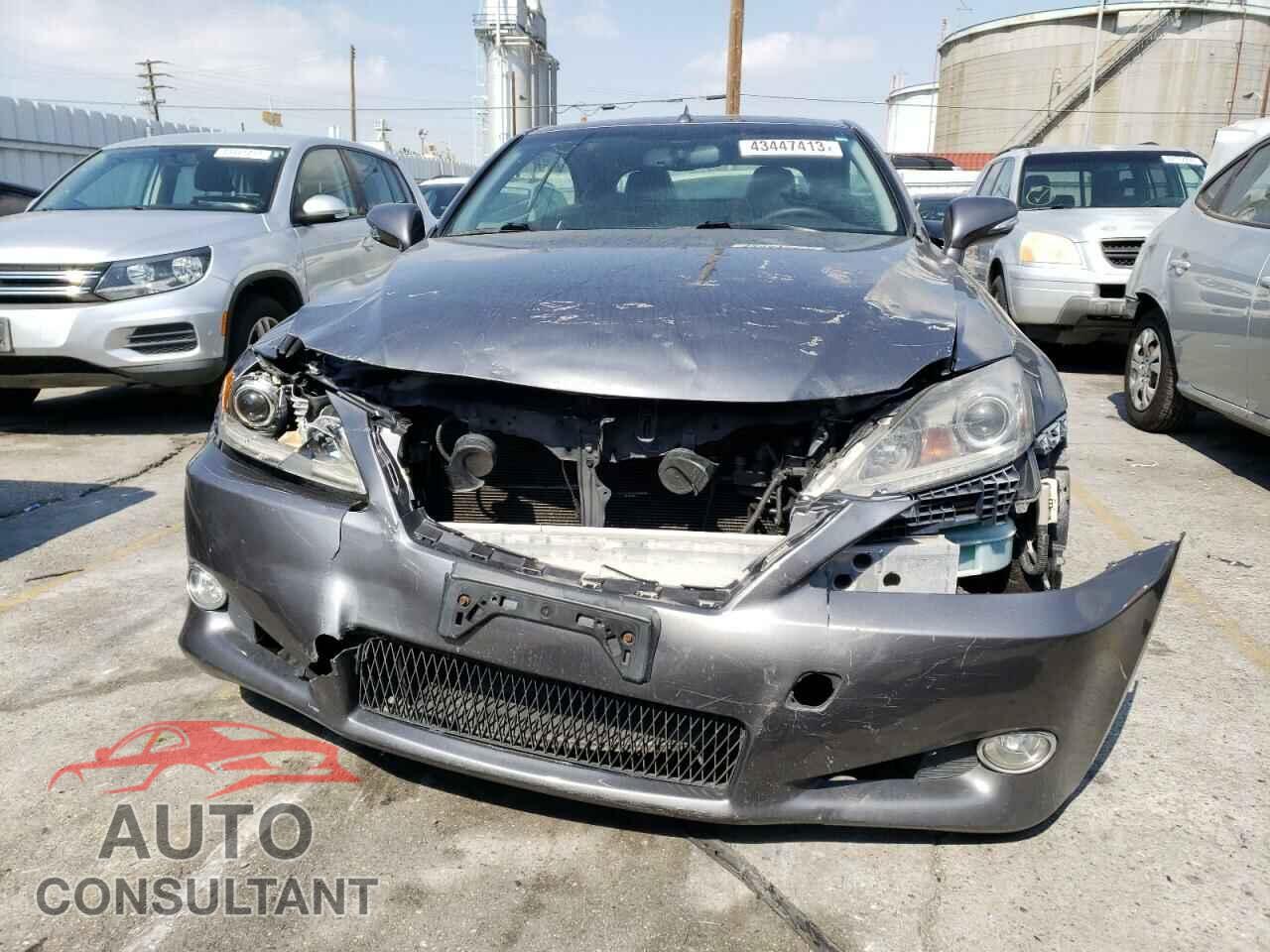 LEXUS IS 2015 - JTHFF2C20F2532569