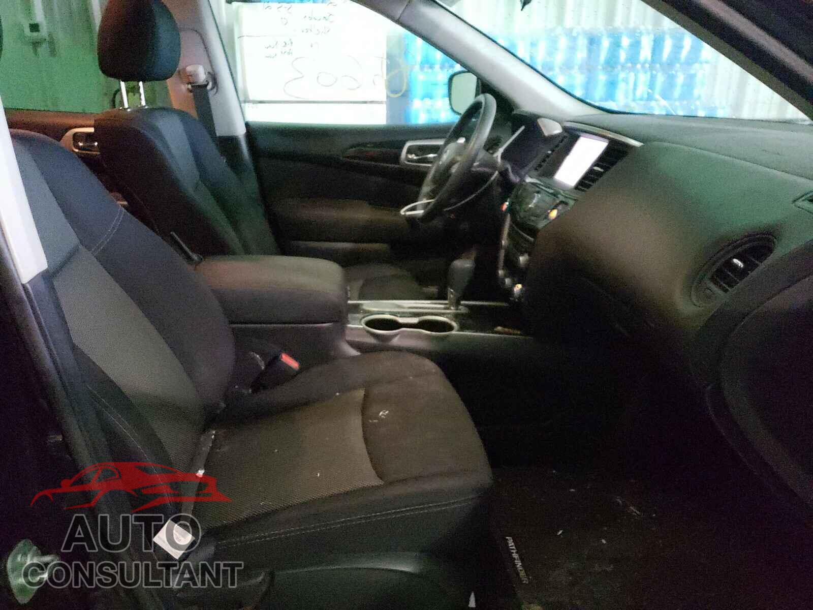 NISSAN PATHFINDER 2017 - 5N1DR2MN1HC654875