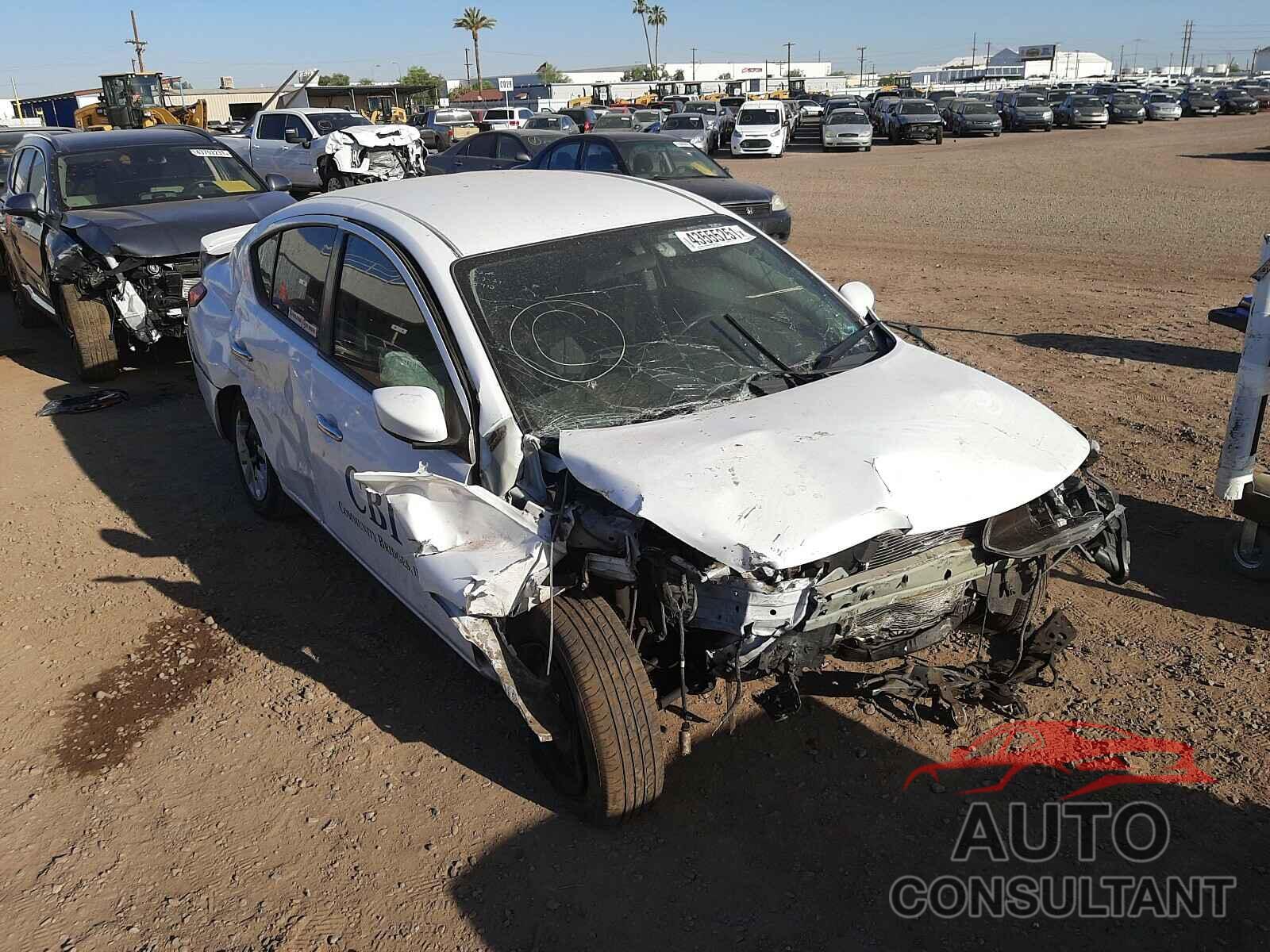 NISSAN VERSA 2017 - 3N1CN7AP7HL840801