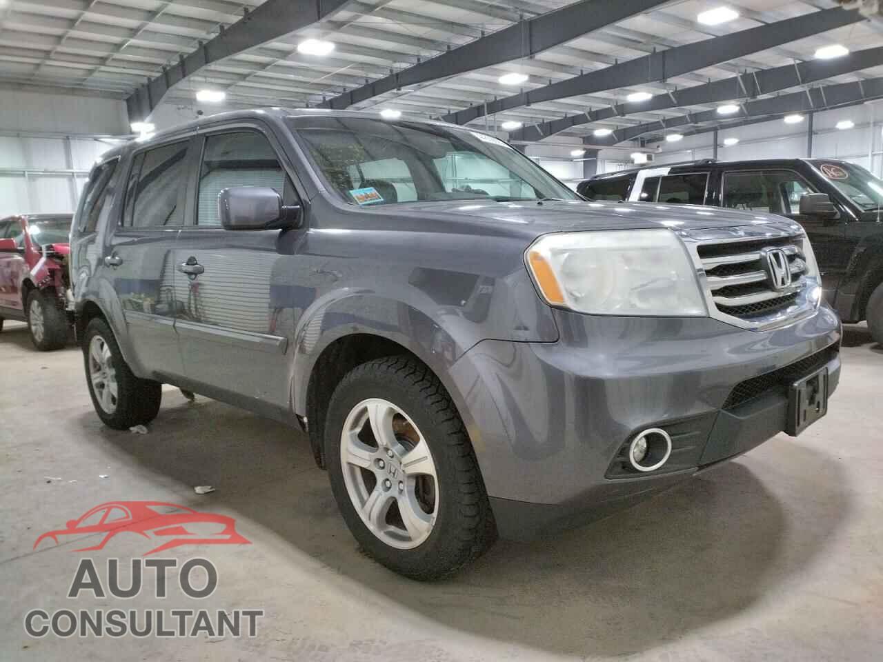 HONDA PILOT 2015 - 5FNYF4H51FB060016