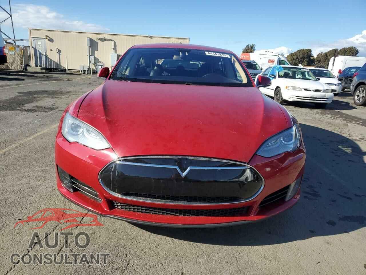 TESLA MODEL S 2013 - 5YJSA1AC7DFP10539