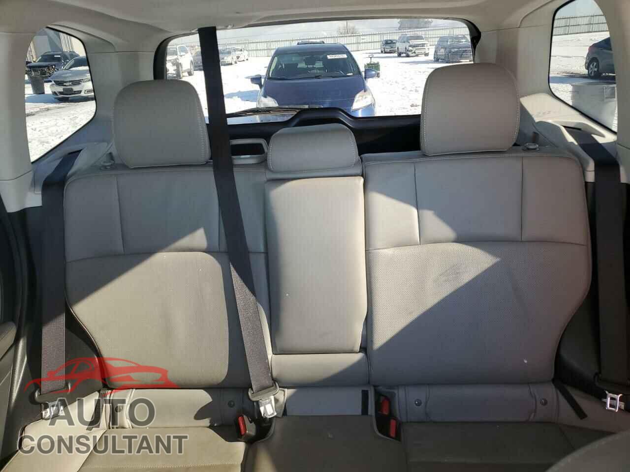SUBARU FORESTER 2014 - JF2SJAJC7EH513552