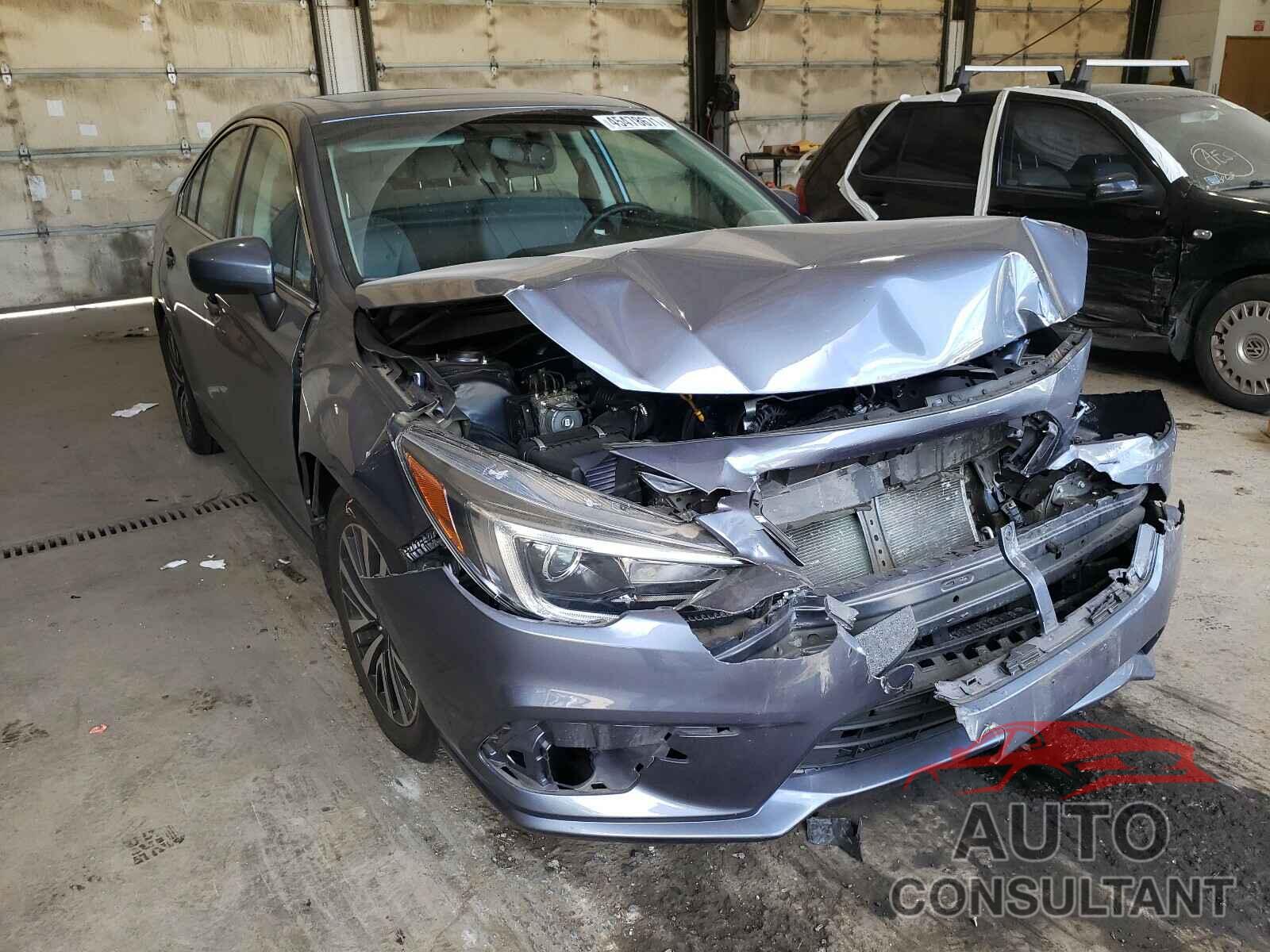SUBARU LEGACY 2018 - 4S3BNAD69J3002568