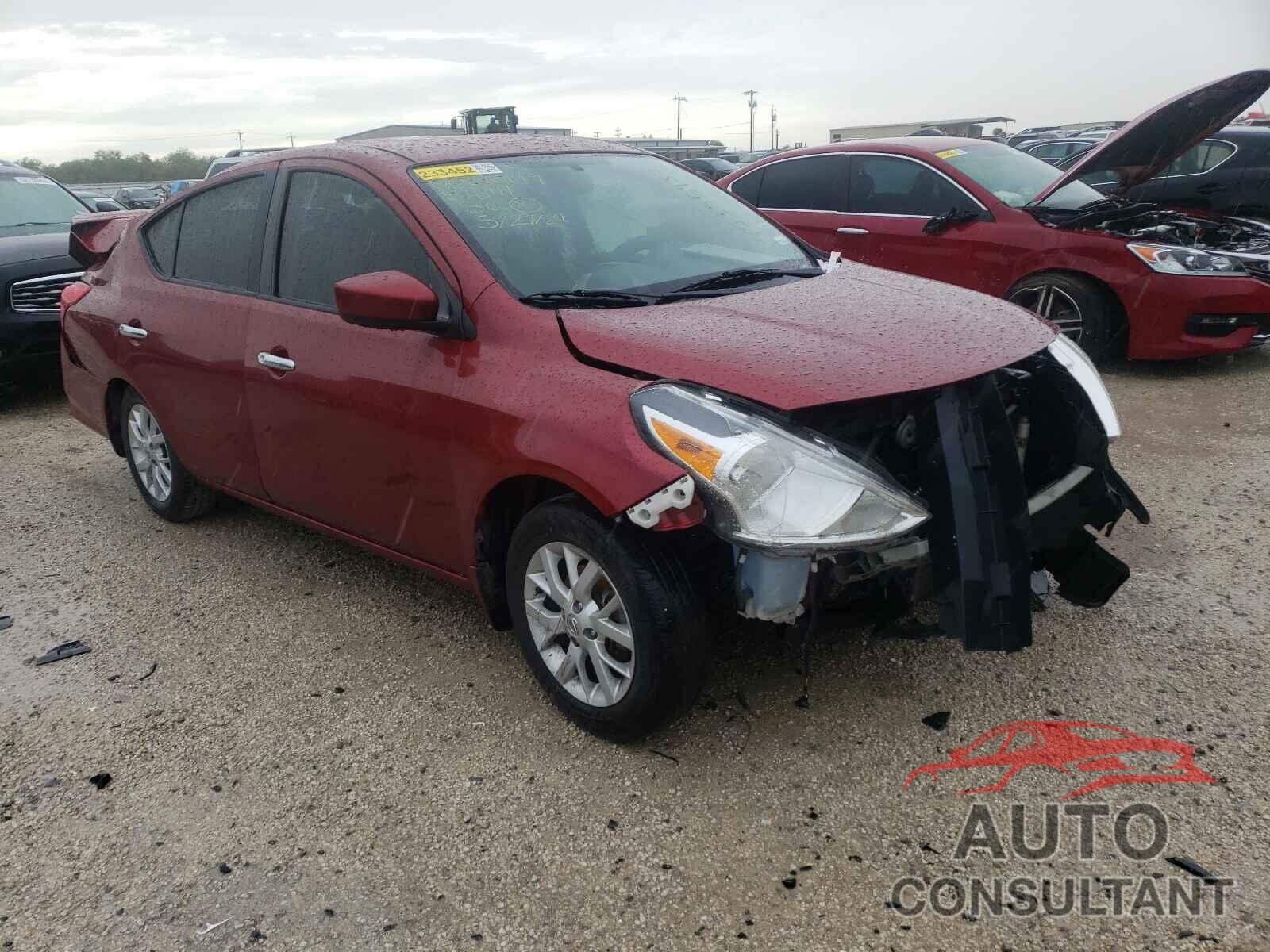 NISSAN VERSA 2017 - 3N1CN7AP4HL818111