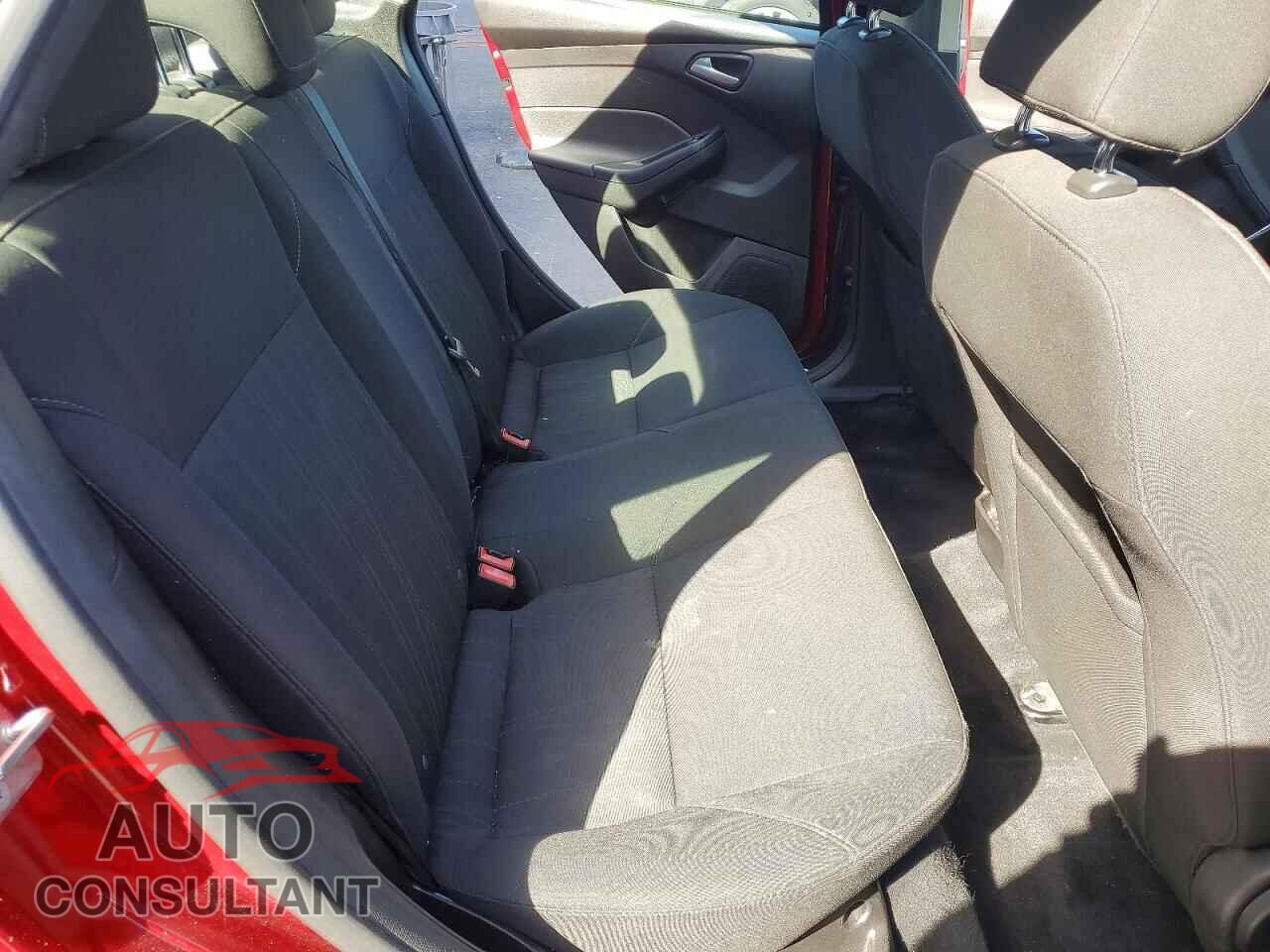 FORD FOCUS 2016 - 1FADP3F24GL356845