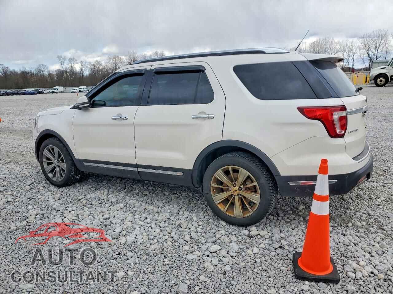 FORD EXPLORER 2018 - 1FM5K8F84JGB00327