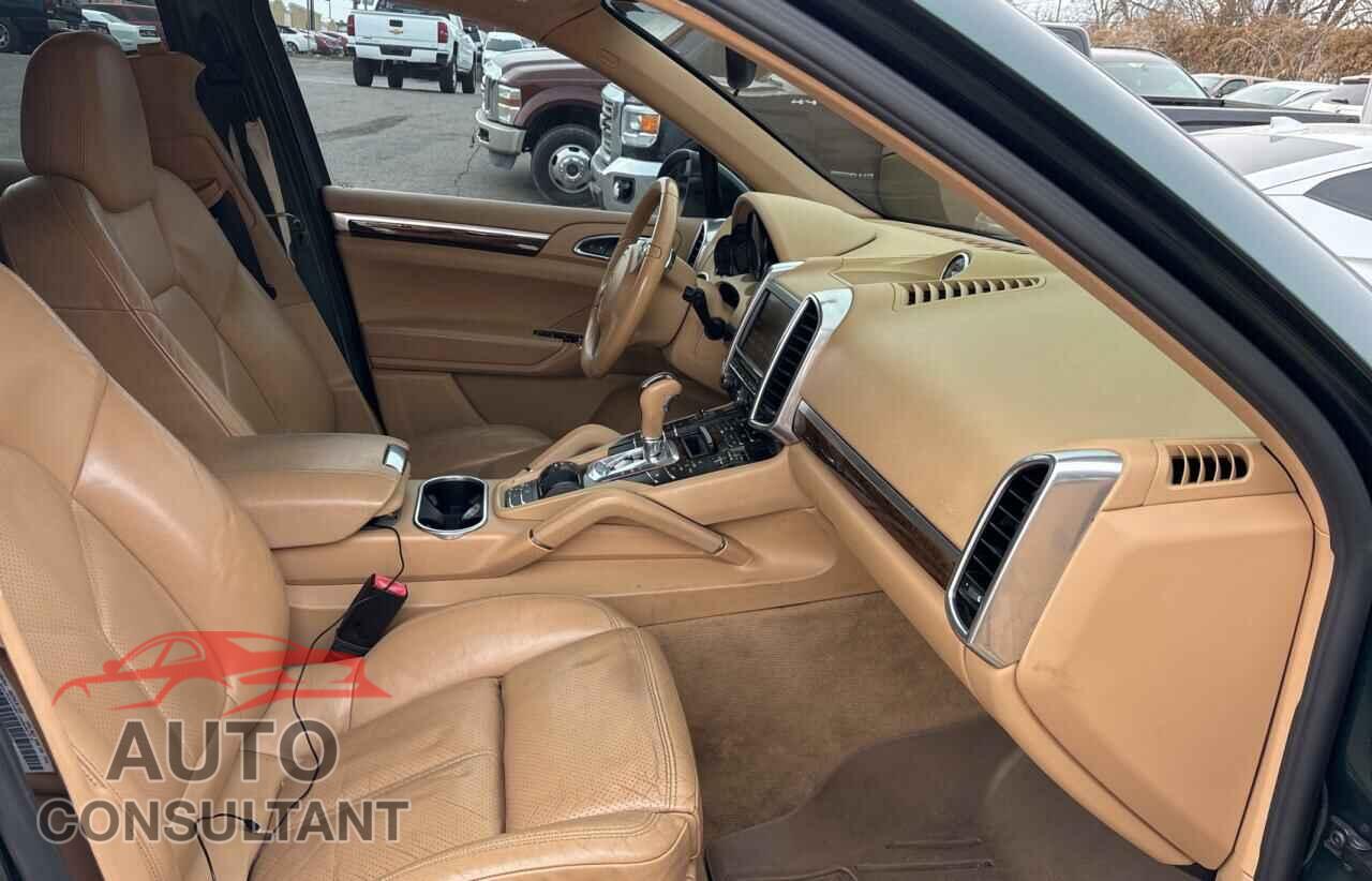 PORSCHE CAYENNE 2013 - WP1AA2A21DLA02243