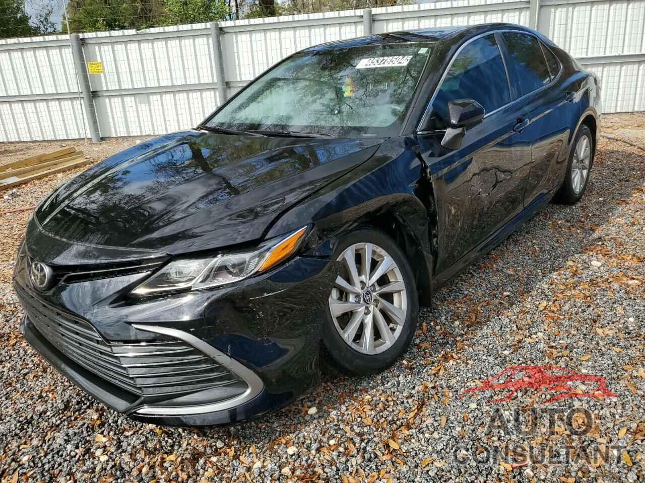 TOYOTA CAMRY 2021 - 4T1C11AK4MU446209