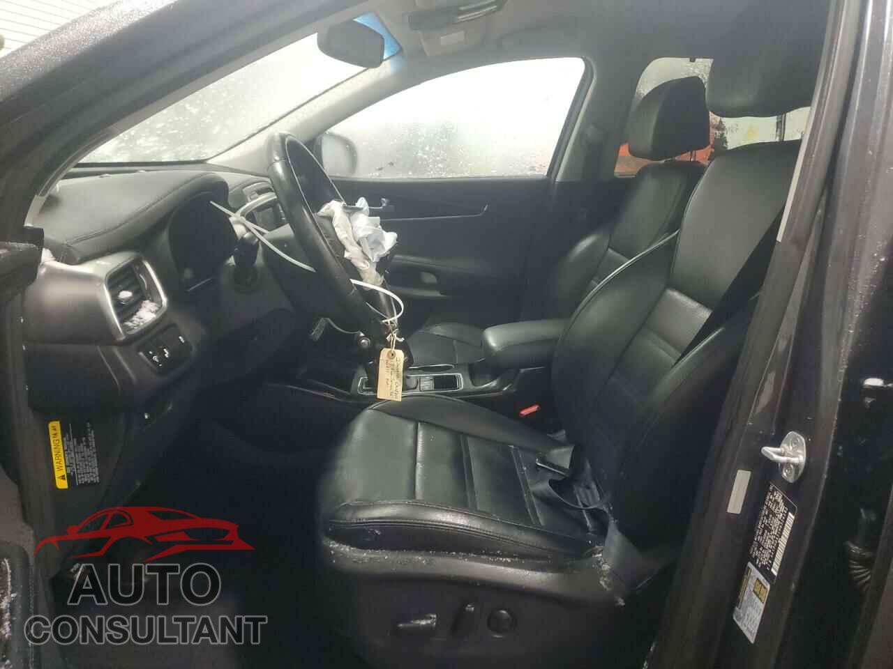 KIA SORENTO 2017 - 5XYPHDA51HG324282