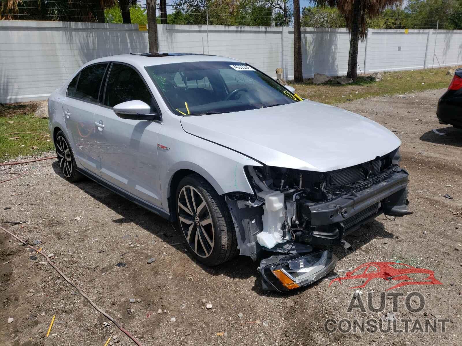 VOLKSWAGEN JETTA 2018 - 3VW4T7AJ4JM252726