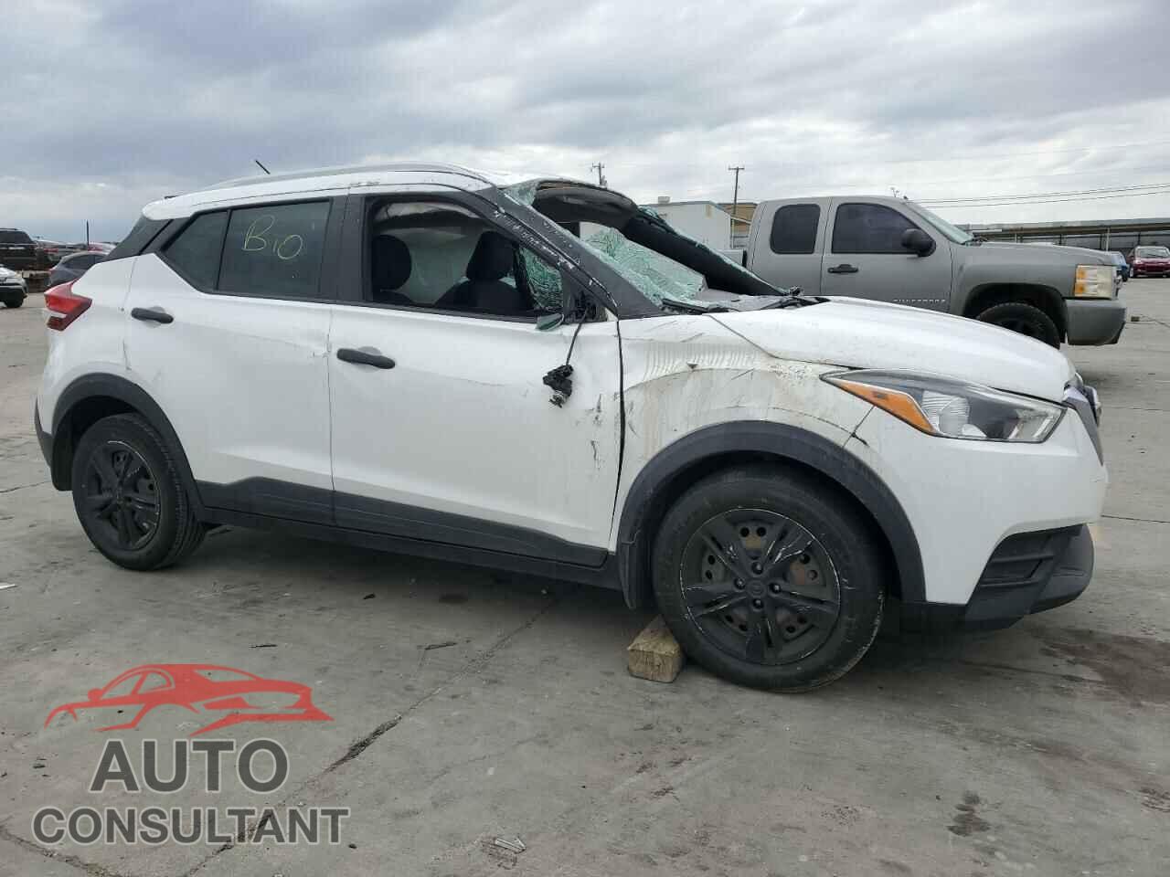 NISSAN KICKS 2019 - 3N1CP5CU3KL500294