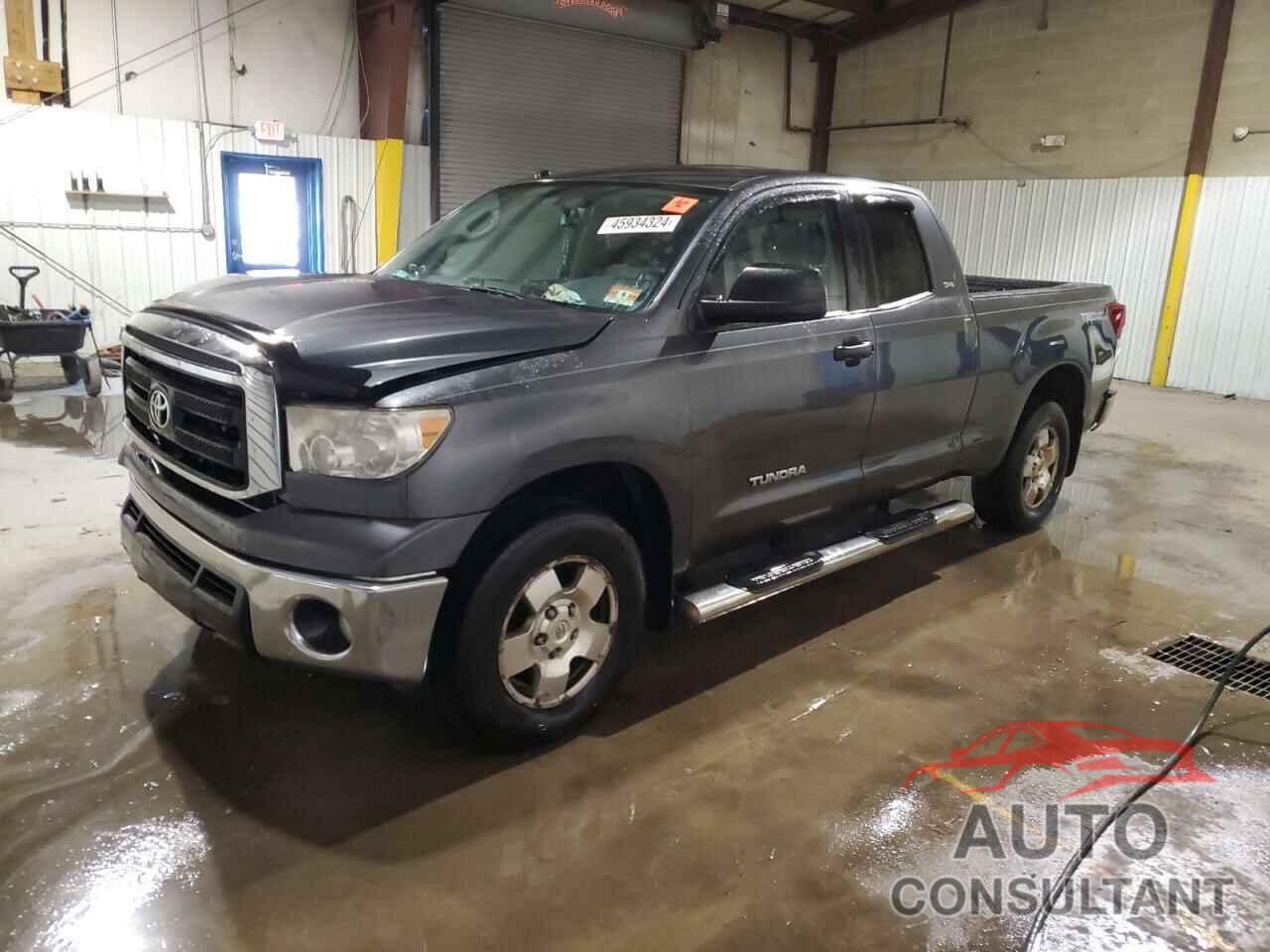 TOYOTA TUNDRA 2013 - 5TFUM5F10DX046685