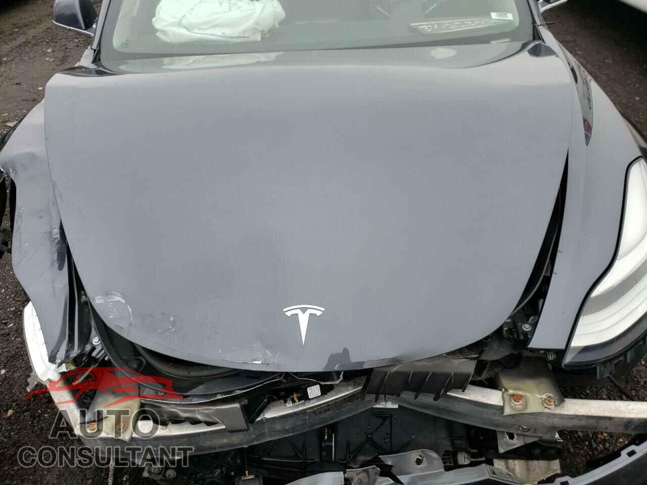 TESLA MODEL 3 2018 - 5YJ3E1EB7JF087364