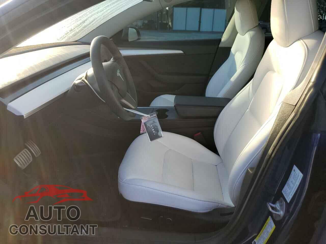 TESLA MODEL 3 2021 - 5YJ3E1EC3MF090498