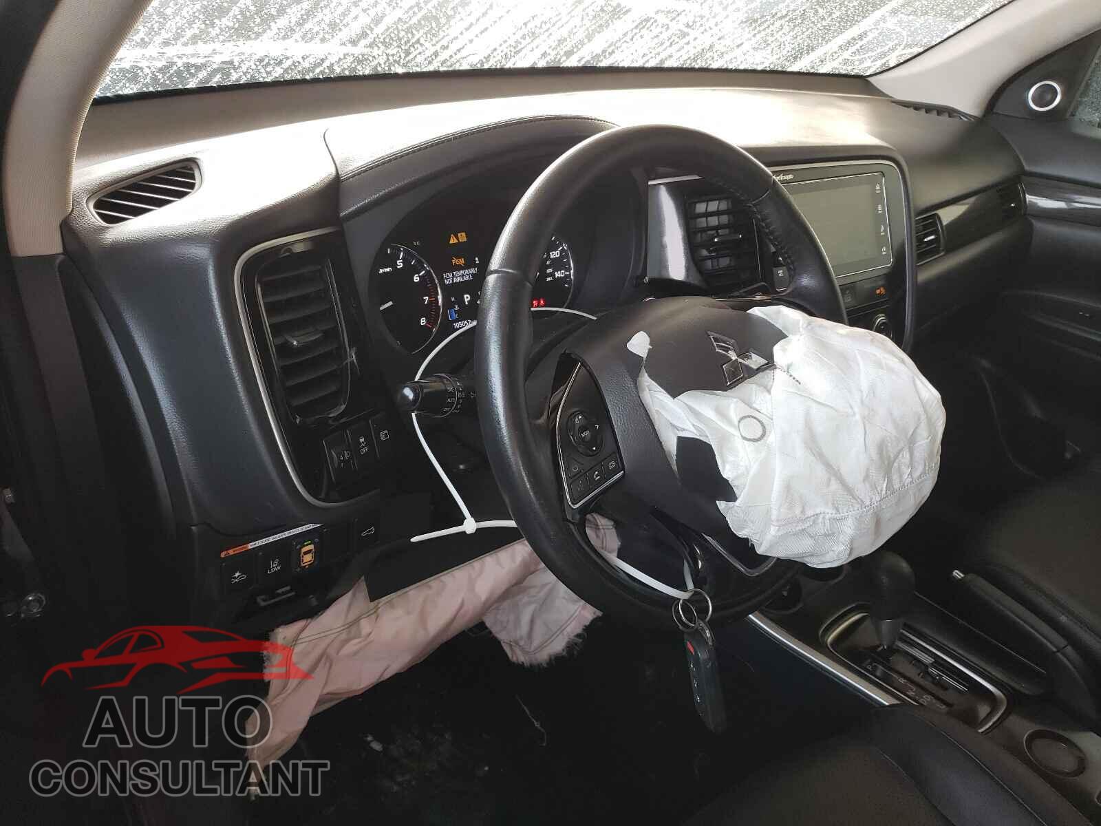 MITSUBISHI OUTLANDER 2017 - JA4AD3A37HZ046400