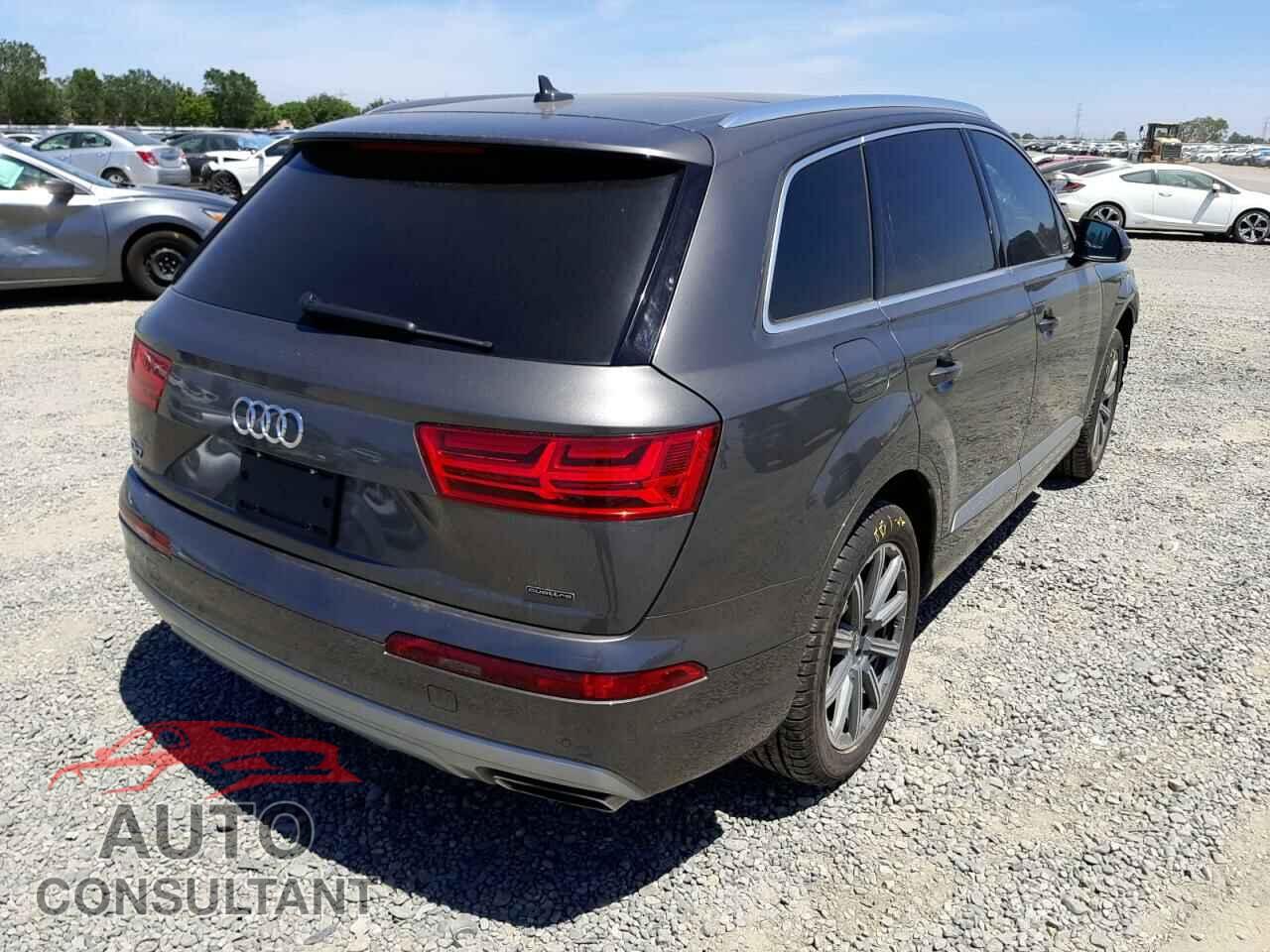 AUDI Q7 2018 - WA1LHAF76JD044394